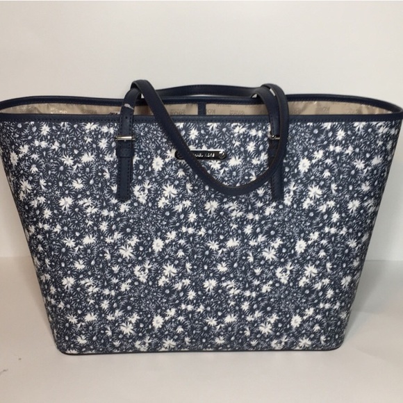 Michael Kors Handbags - 🚨LOWEST PRICE🚨NWT. Michael Kors Tote Bag
